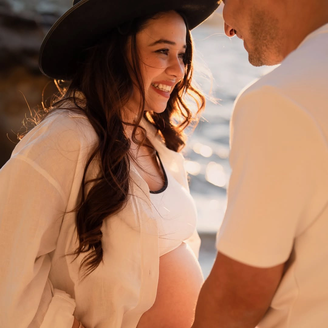 Maternity lifestyle photography